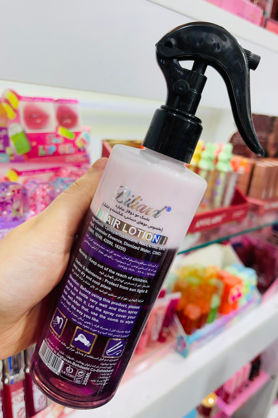 اسپری دو فاز برای مو های خشک و شکننده